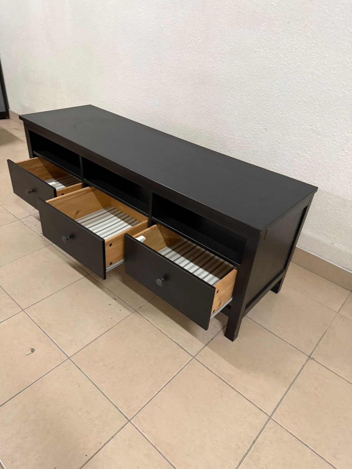 TV stand from IKEA - Image 13