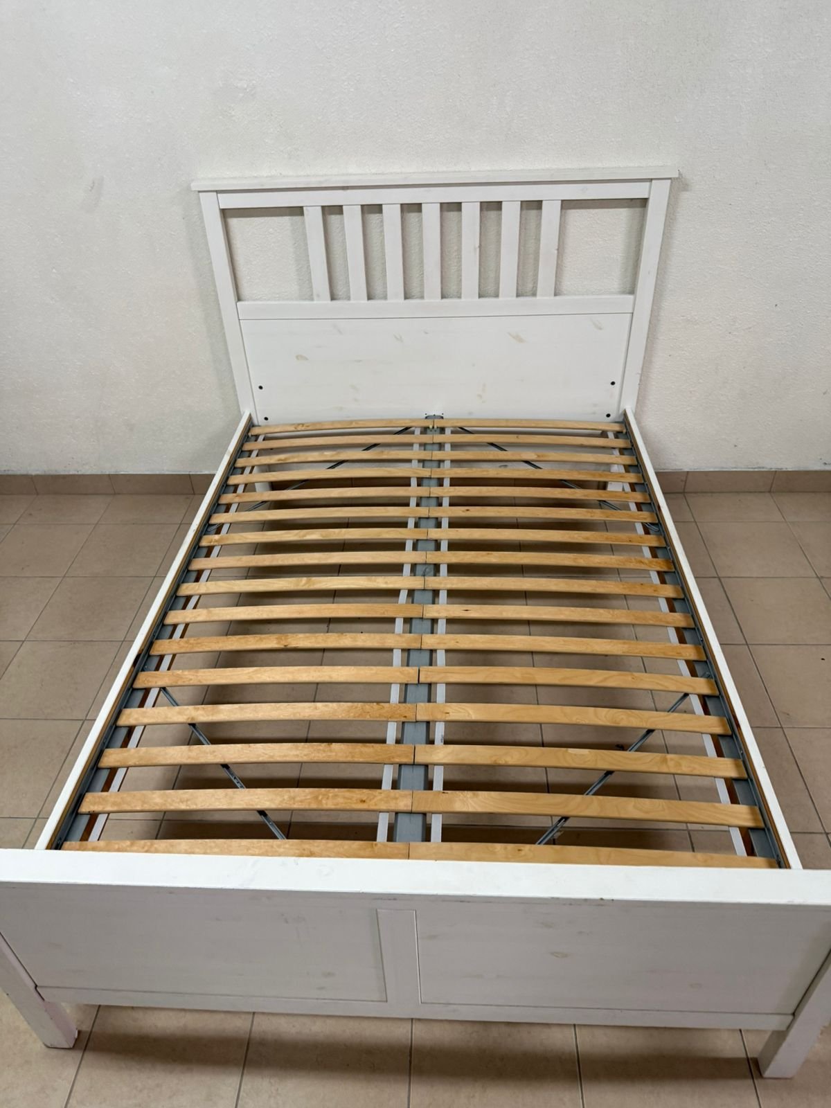 White IKEA bed 140x200 cm - Image 5