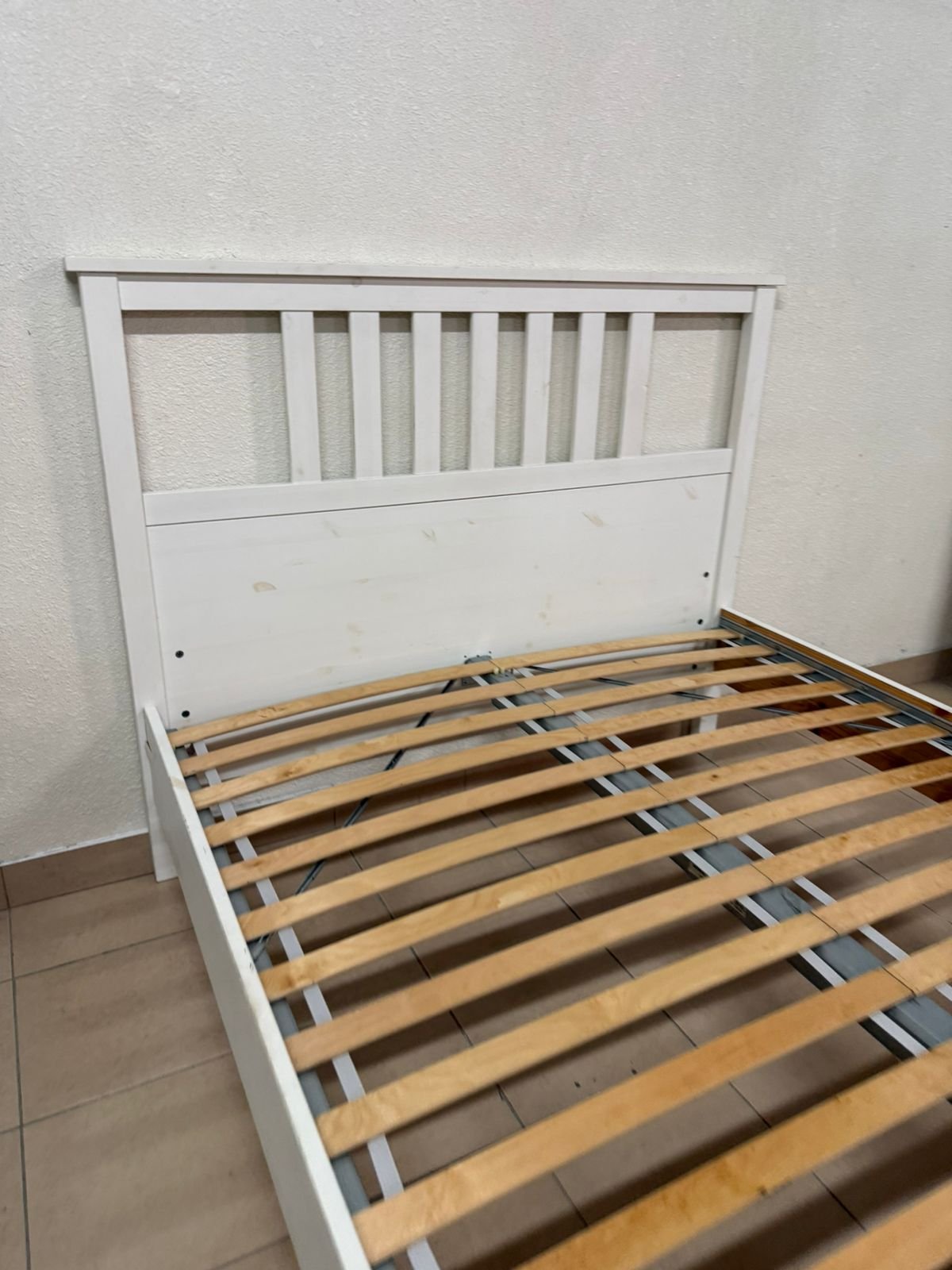 White IKEA bed 140x200 cm - Image 8