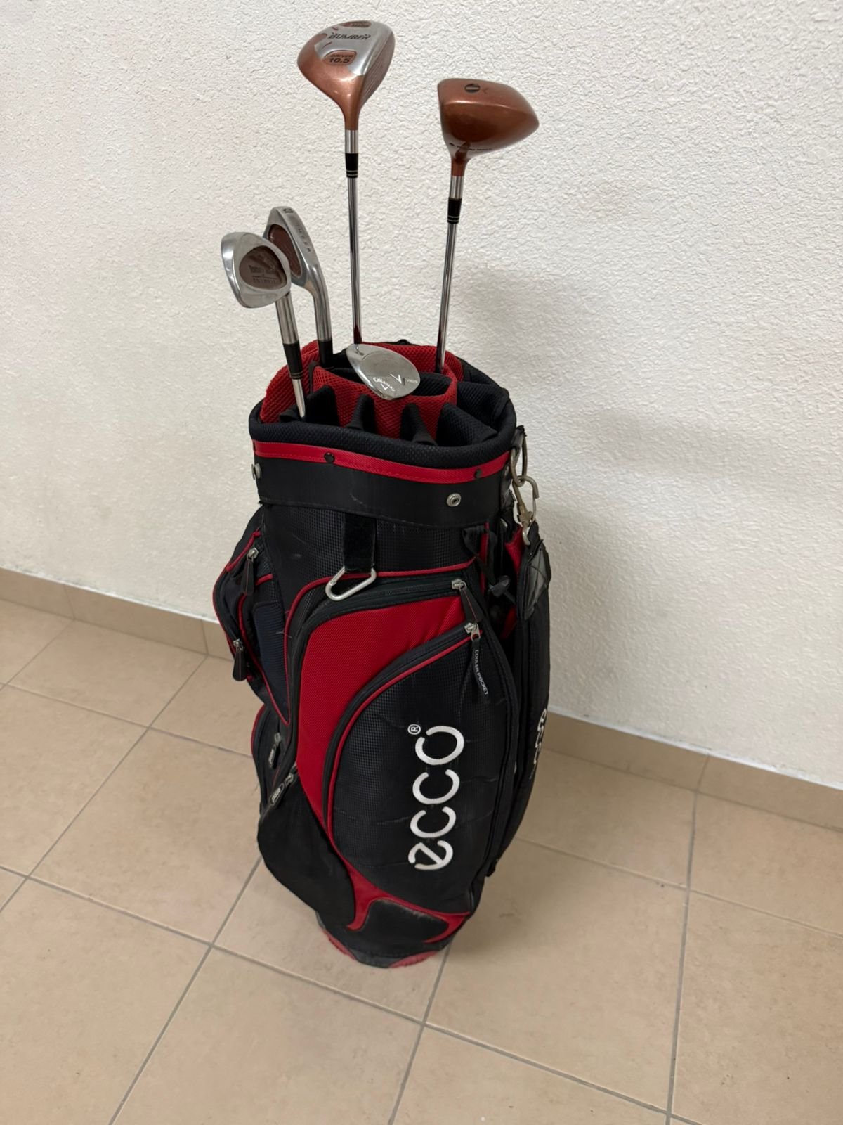 A complete set of golf clubs with a carrying case. - Image 3