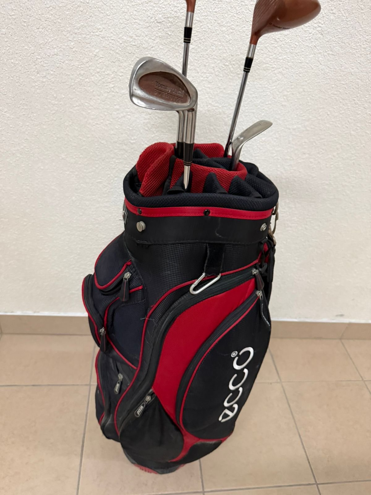A complete set of golf clubs with a carrying case. - Image 4