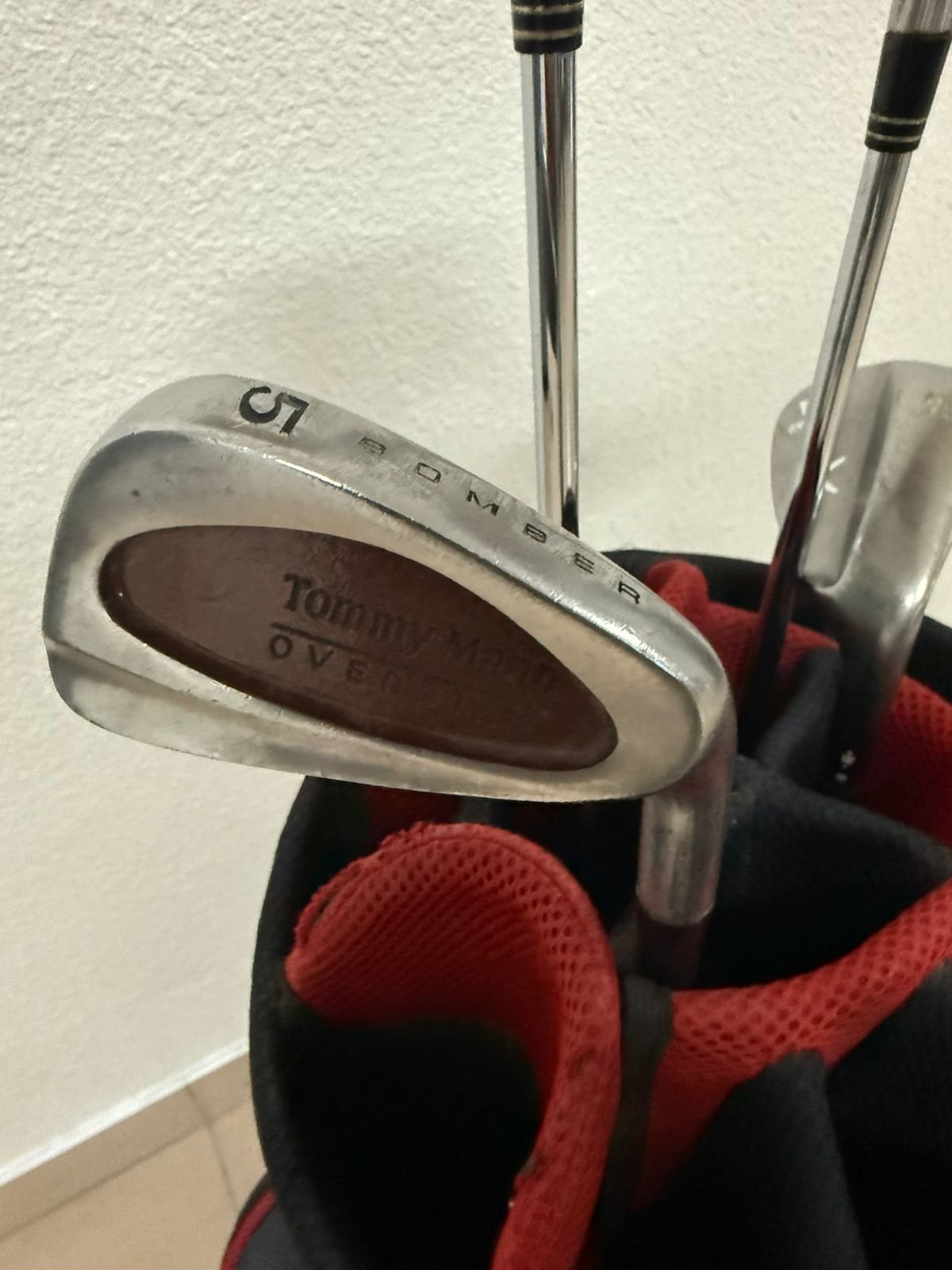 A complete set of golf clubs with a carrying case. - Image 6