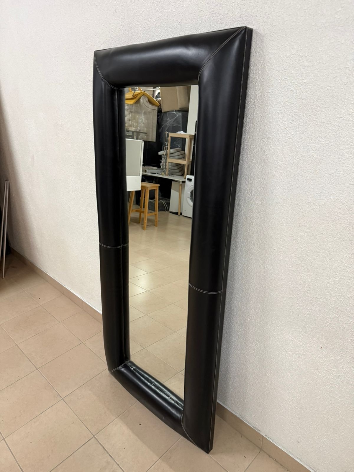 Full-length floor mirror with a black, quilted leather frame - Image 3