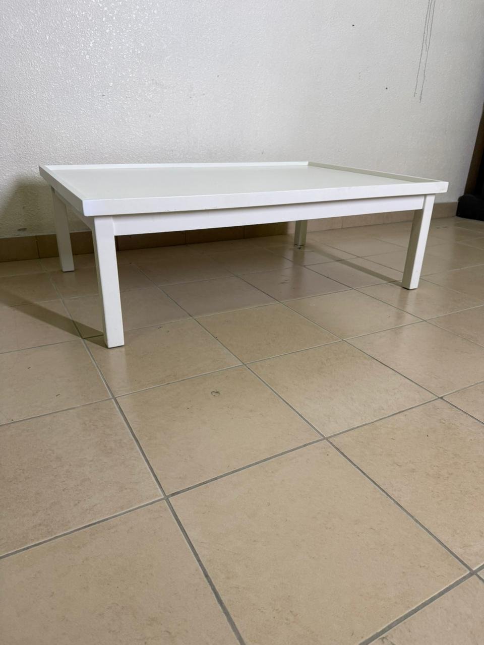 White coffee table from IKEA - Image 3