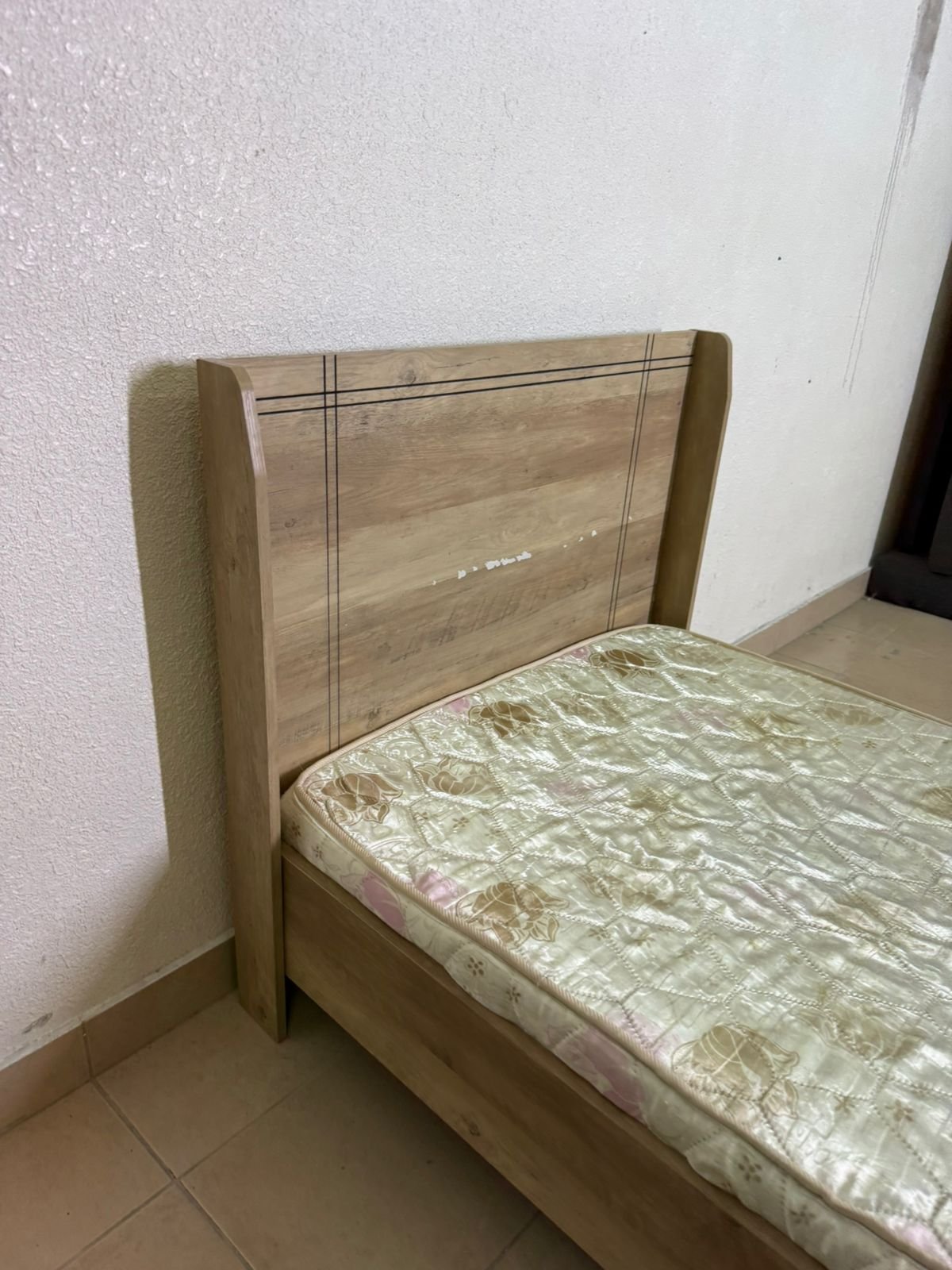 Wooden bed with mattress from Home Box, 90*200 cm - Image 2
