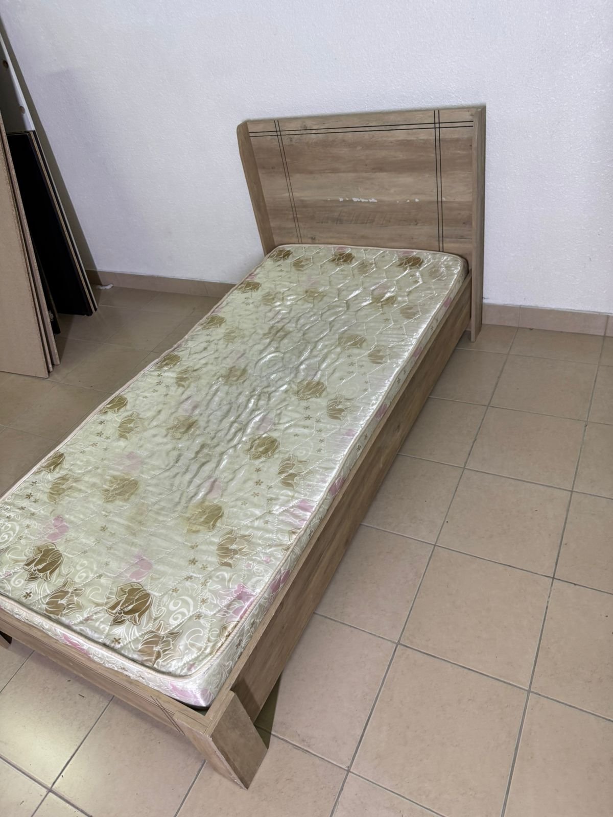 Wooden bed with mattress from Home Box, 90*200 cm - Image 10