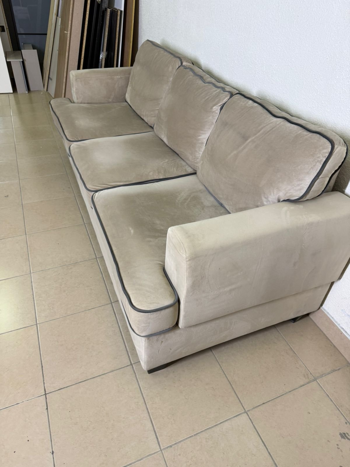 Shelton sofa by Pan Emirates, three-seater, cream color - Image 7