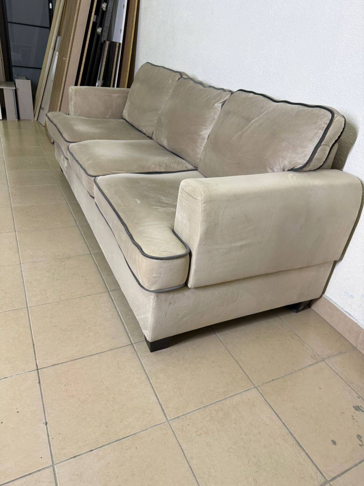 Shelton sofa by Pan Emirates, three-seater, cream color - Image 11