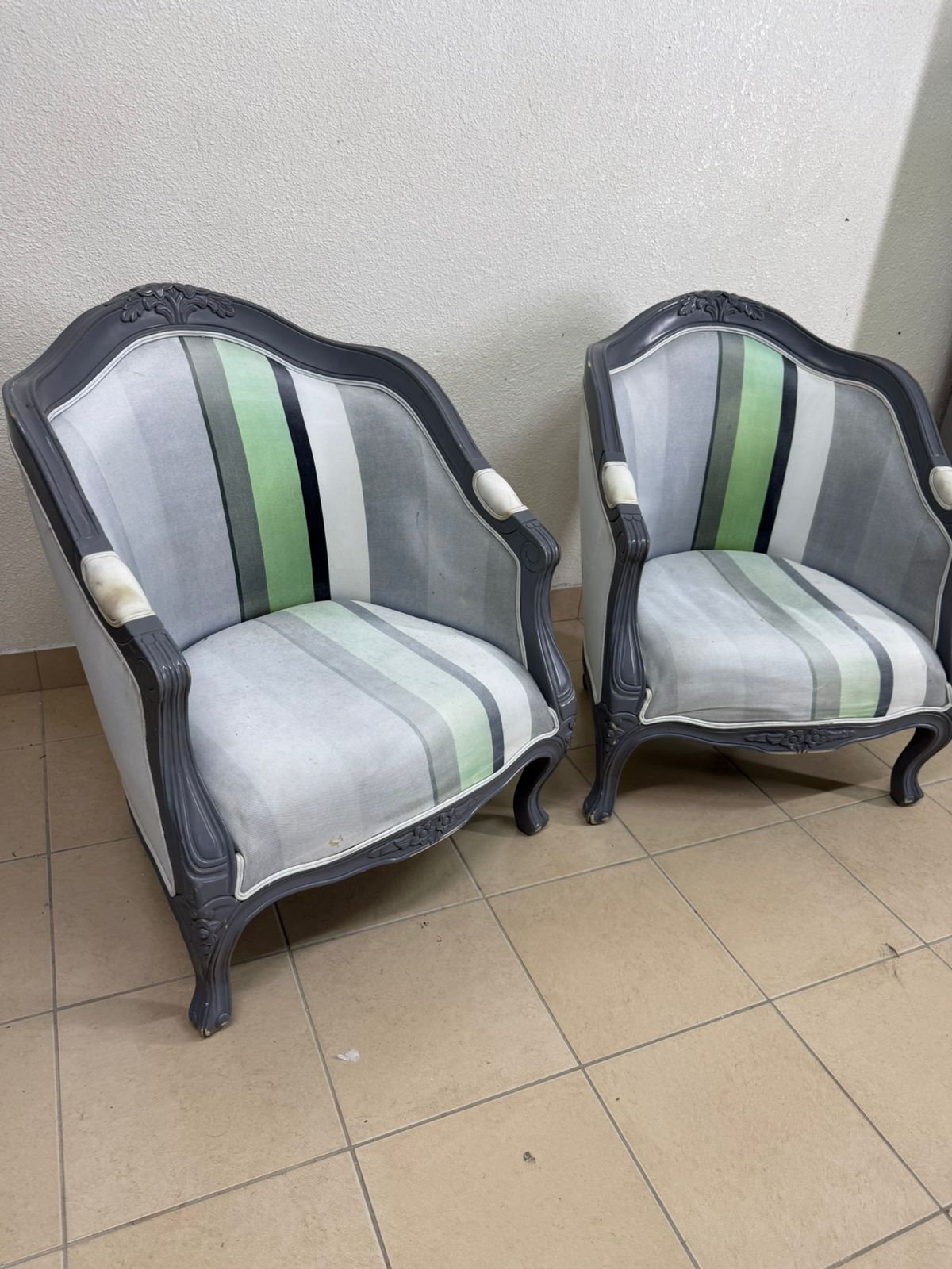 Two French-style armchairs - Image 8