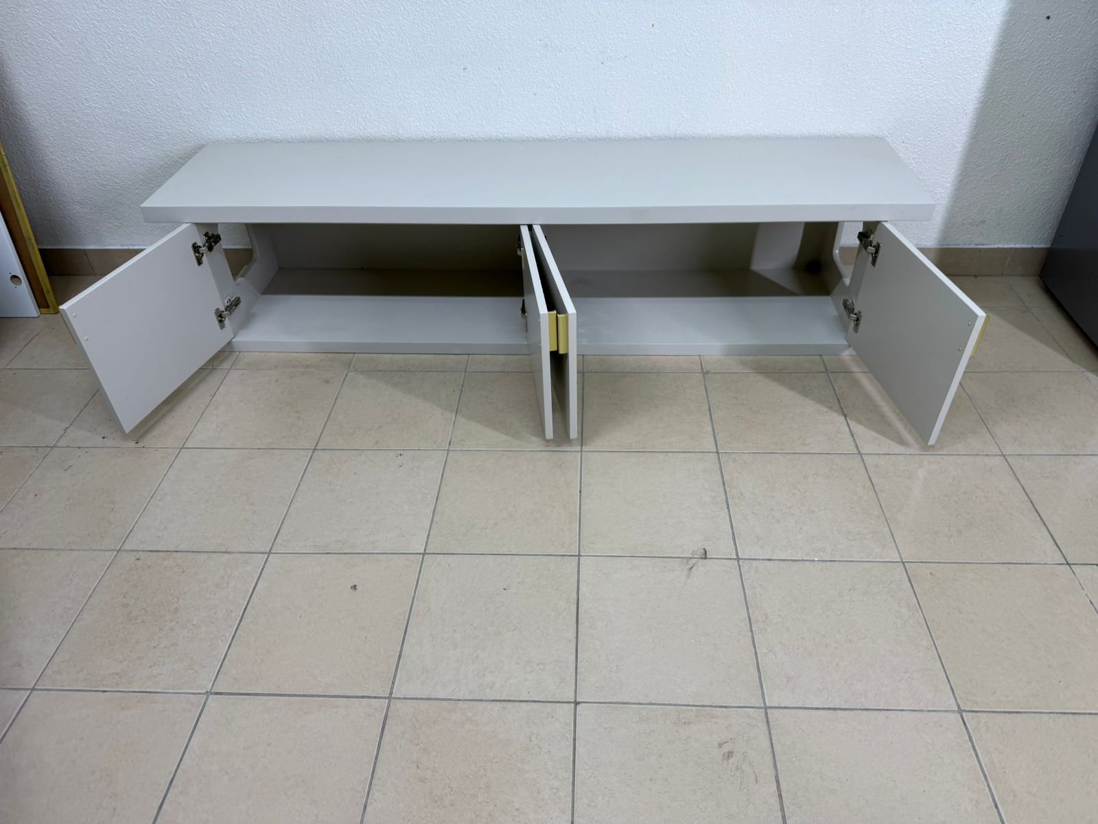 Home Centre TV stand - Image 9