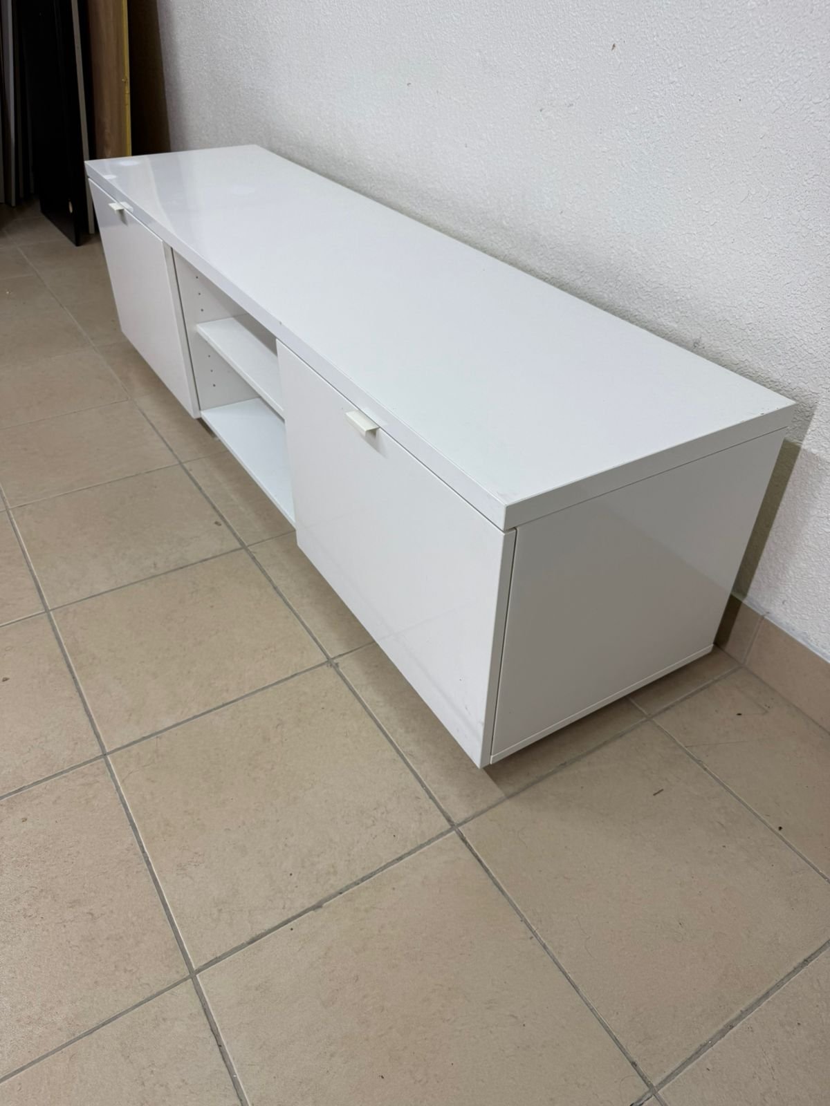 IKEA TV stand, glossy white - Image 4
