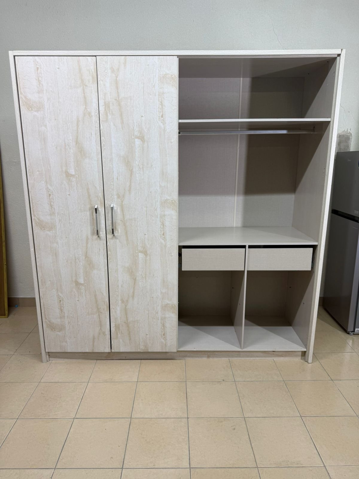 Wardrobe from Ban Emirates Furniture - Image 3