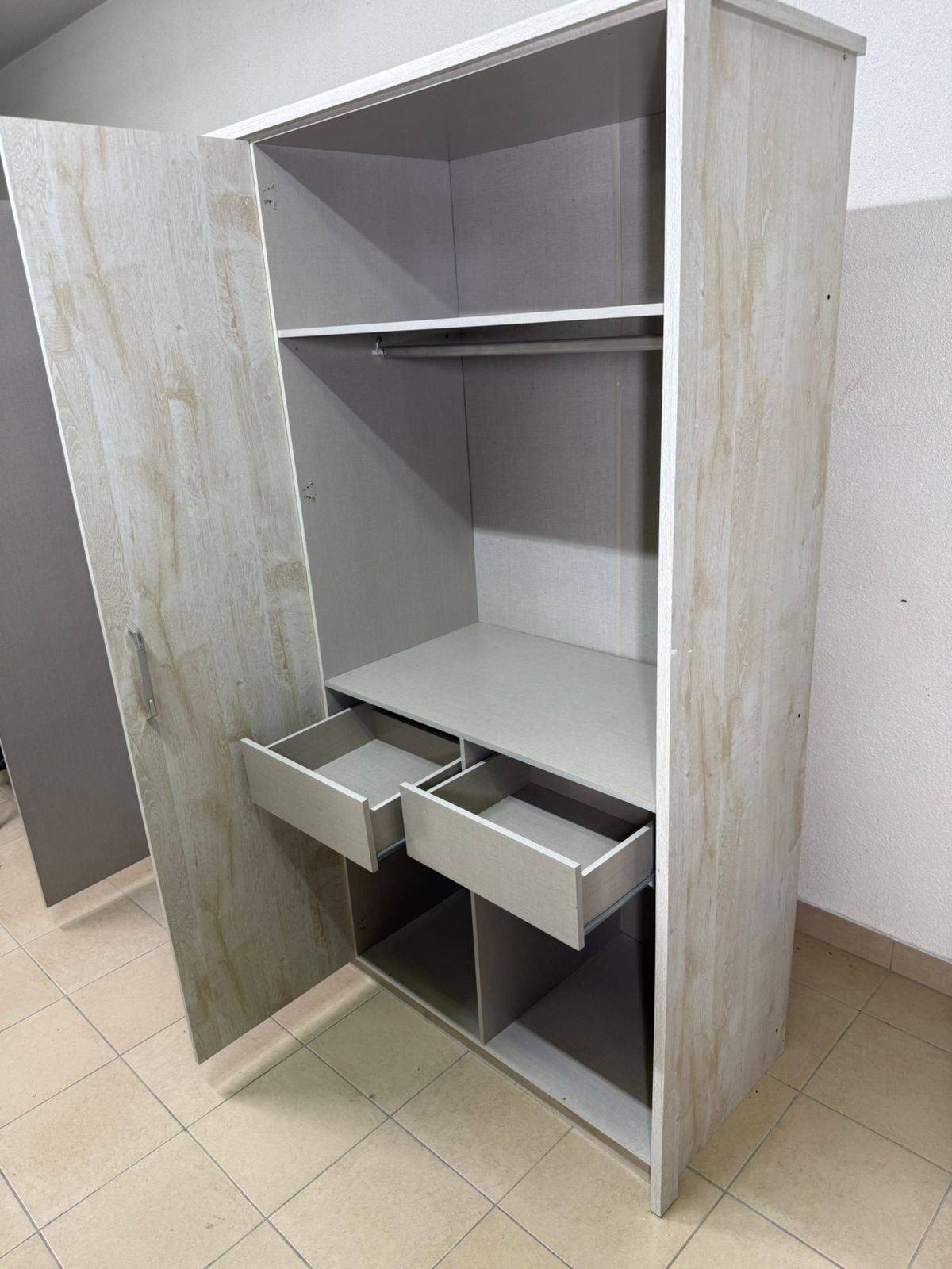 Wardrobe from Ban Emirates Furniture - Image 6
