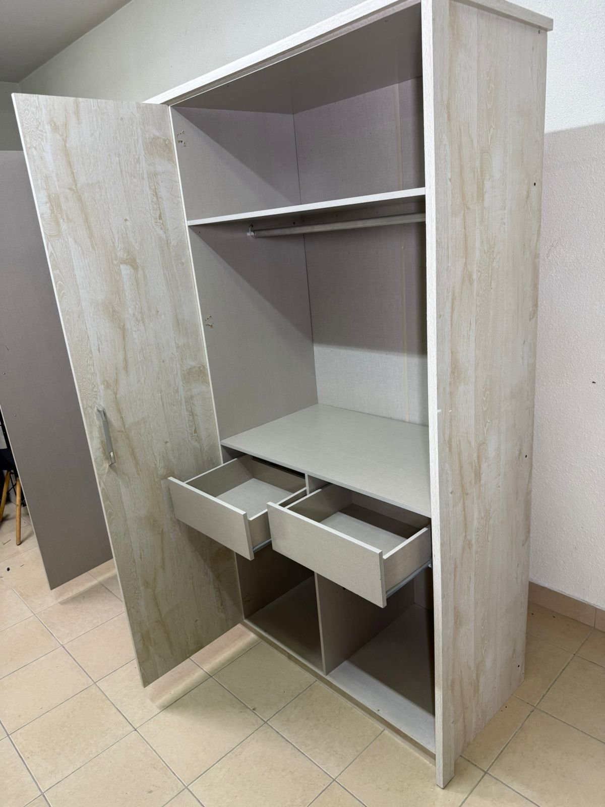 Wardrobe from Ban Emirates Furniture - Image 9