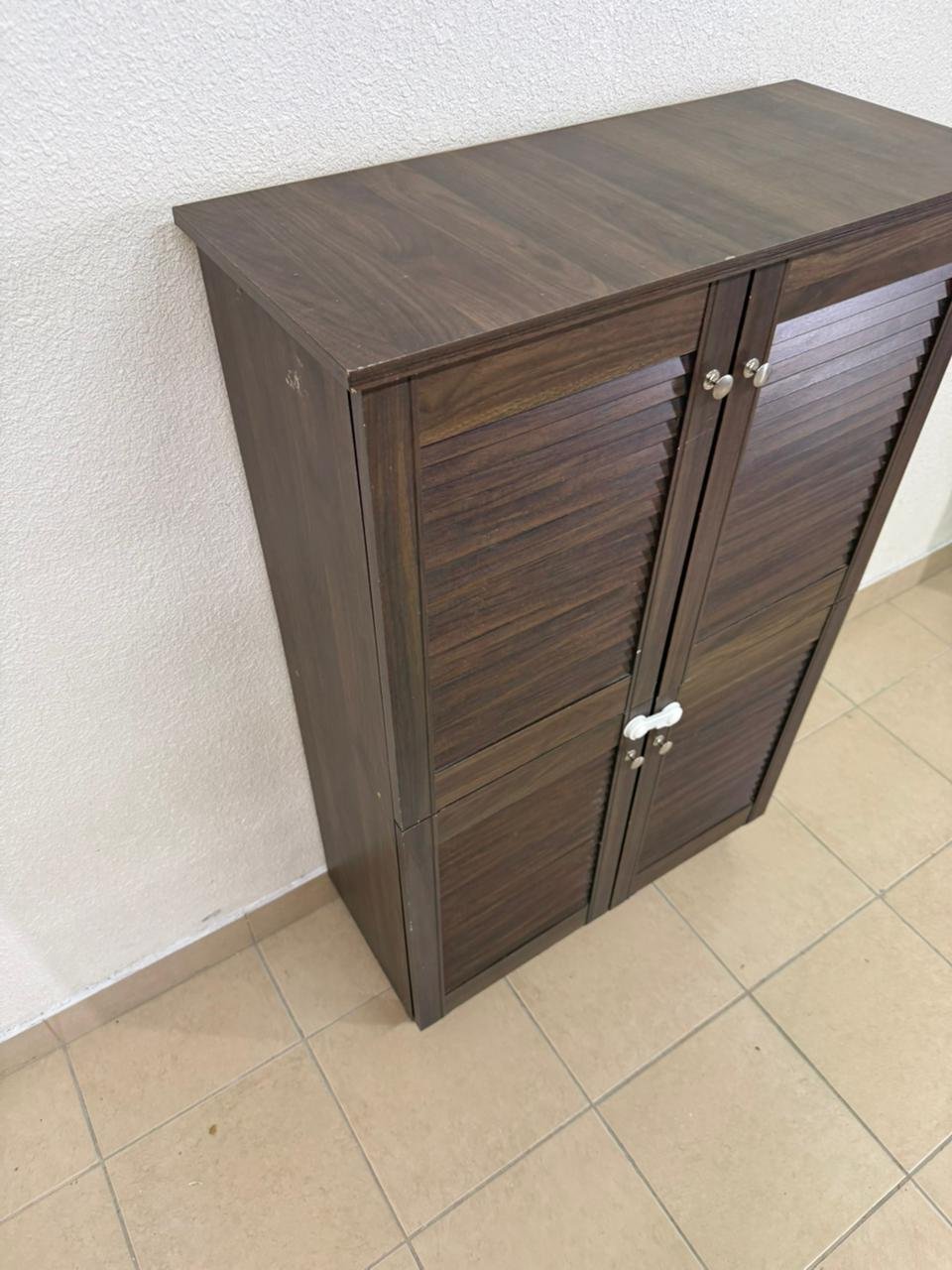 Home Centre four-door shoe cabinet - Image 6