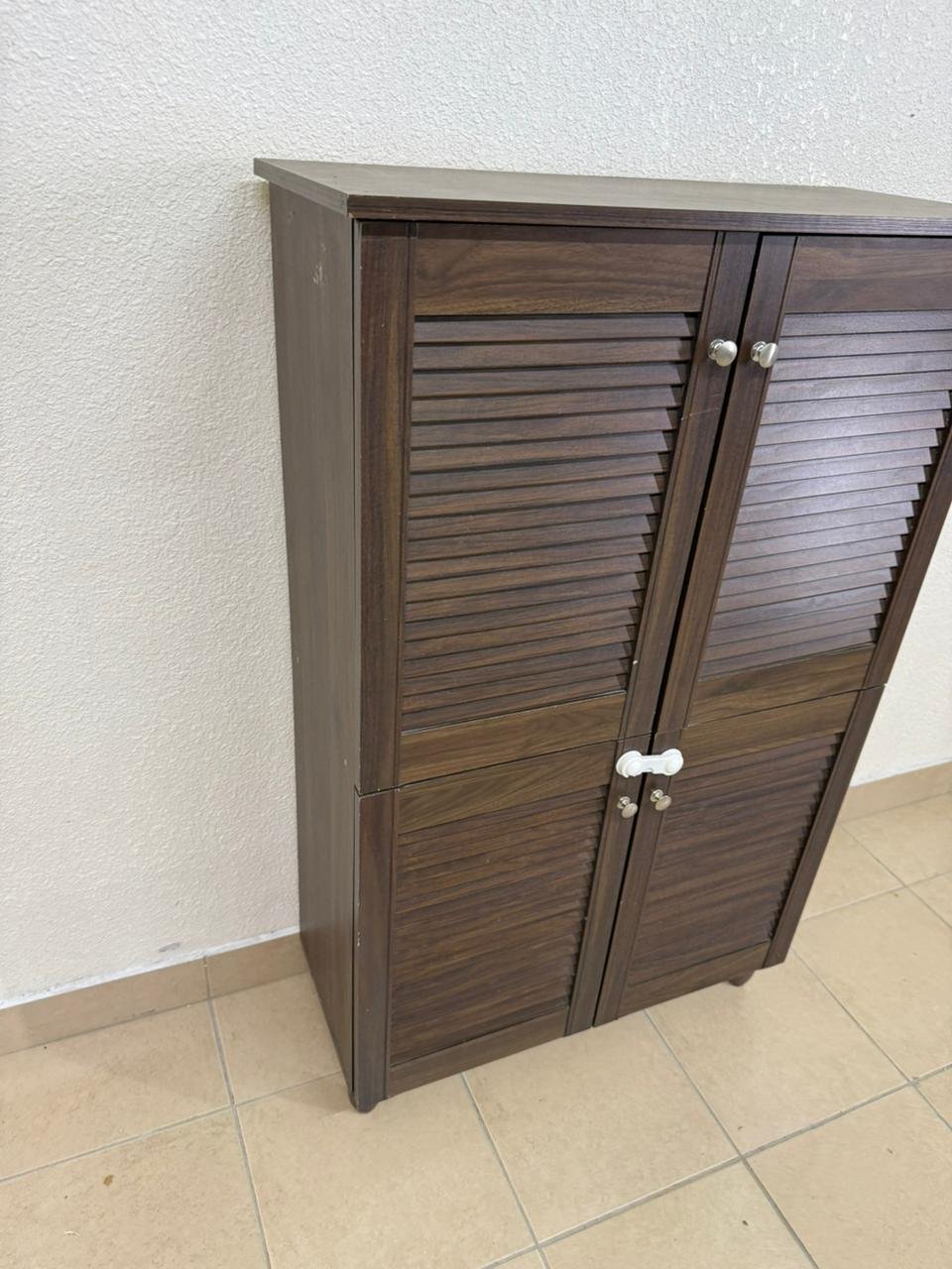 Home Centre four-door shoe cabinet - Image 7