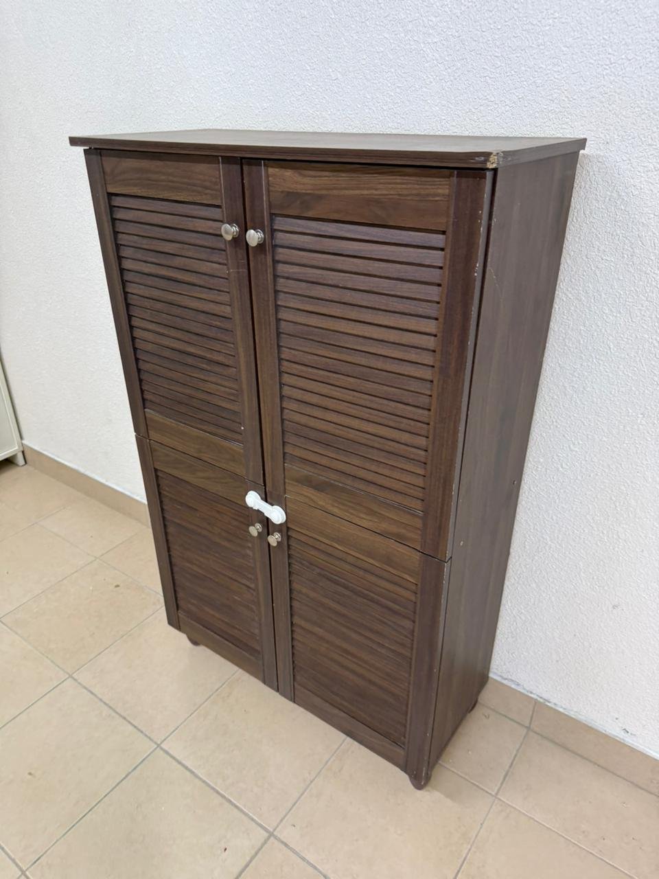 Home Centre four-door shoe cabinet - Image 10
