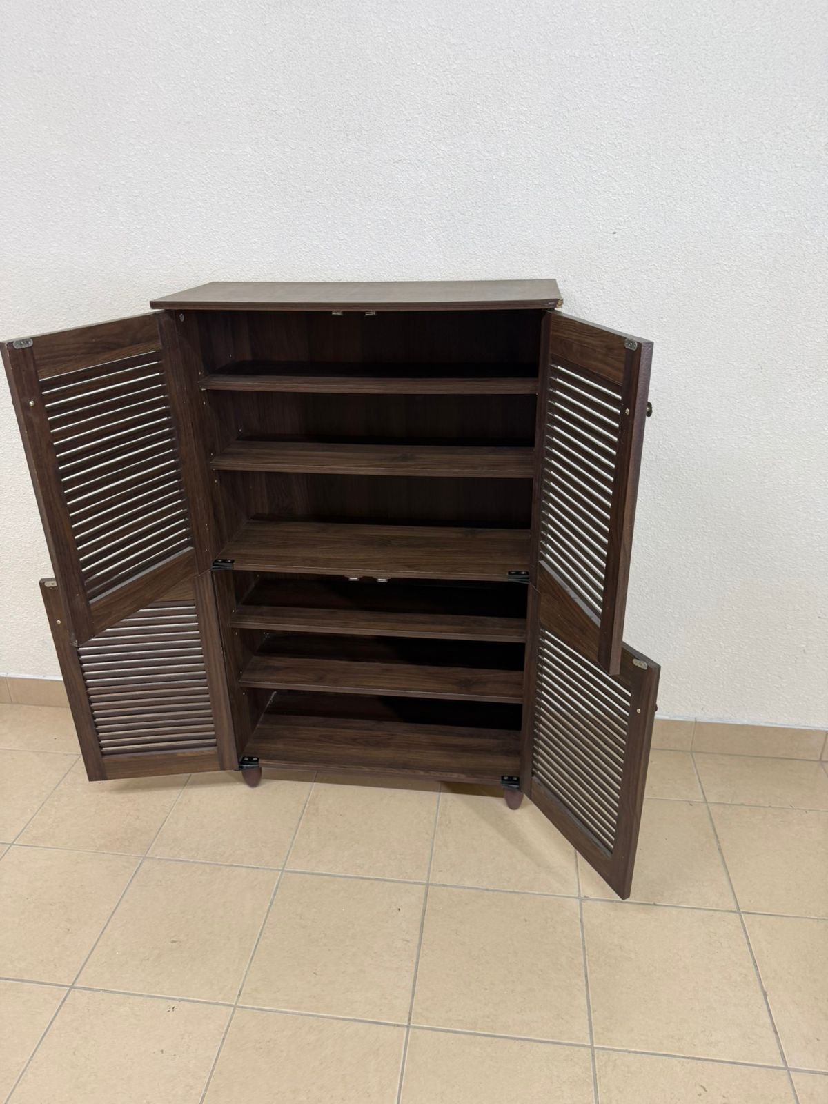 Home Centre four-door shoe cabinet - Image 14