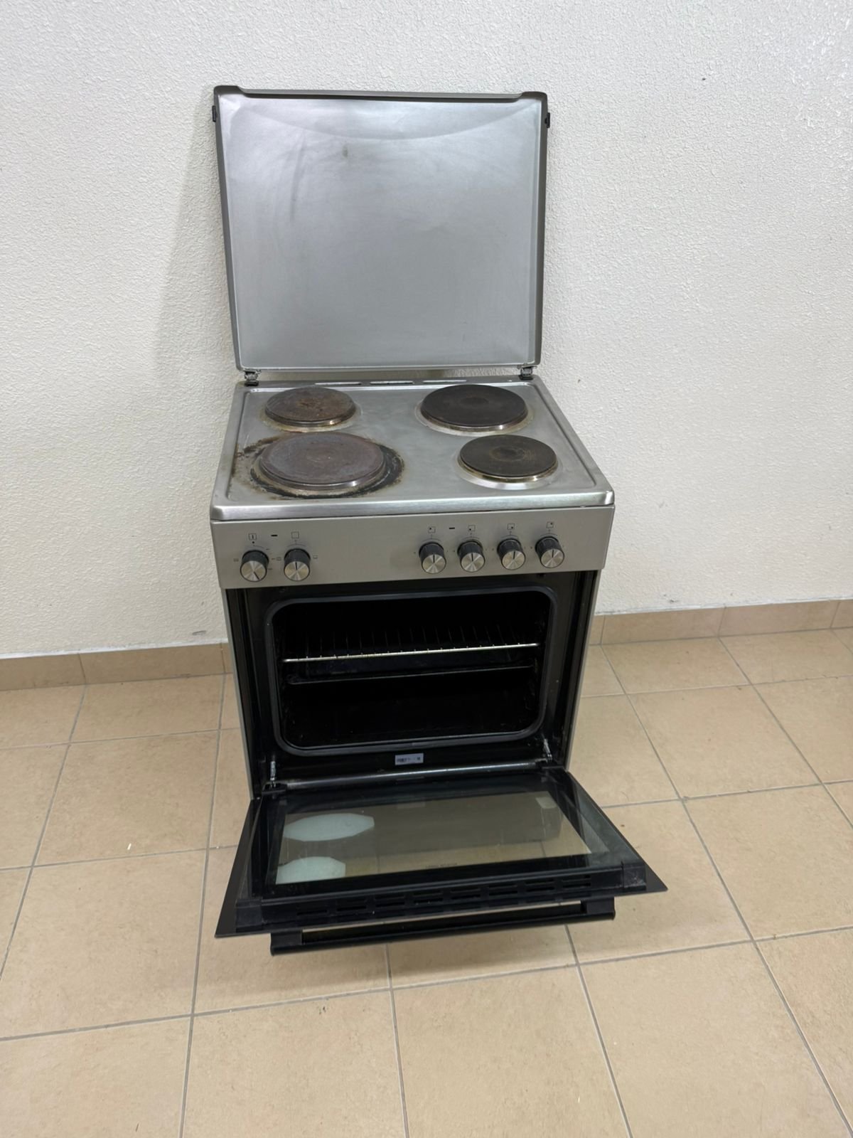 Wolf Power Freestanding Electric Stove (Steel)