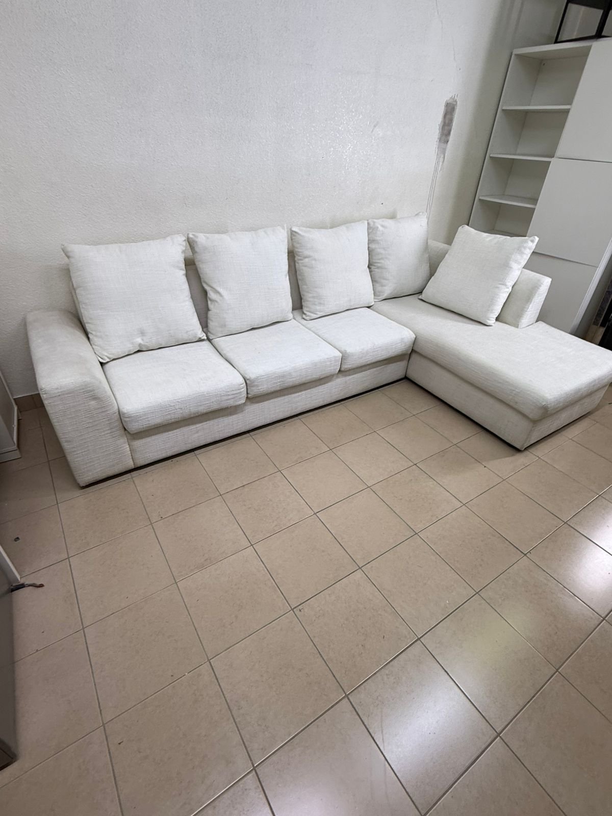 Light-colored sectional (L-shaped) sofa with comfortable back cushions - Image 3