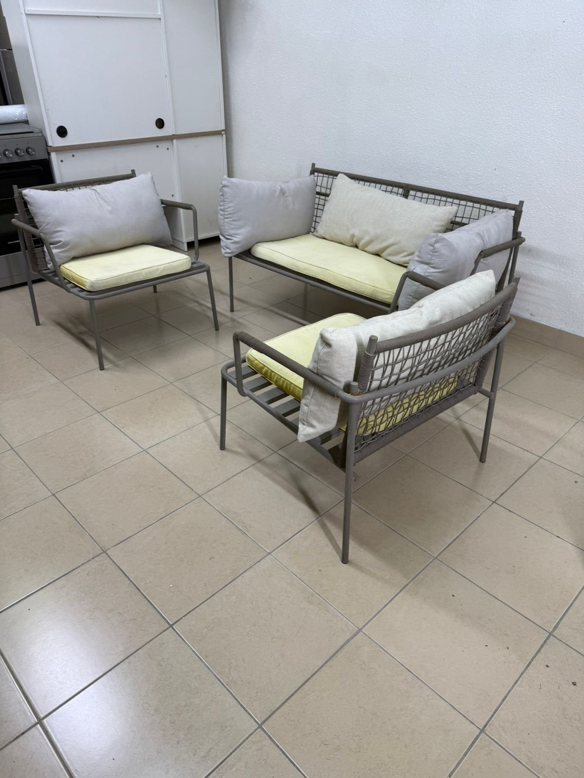 Outdoor furniture with modern touches consisting of a double sofa and two armchairs - Image 3
