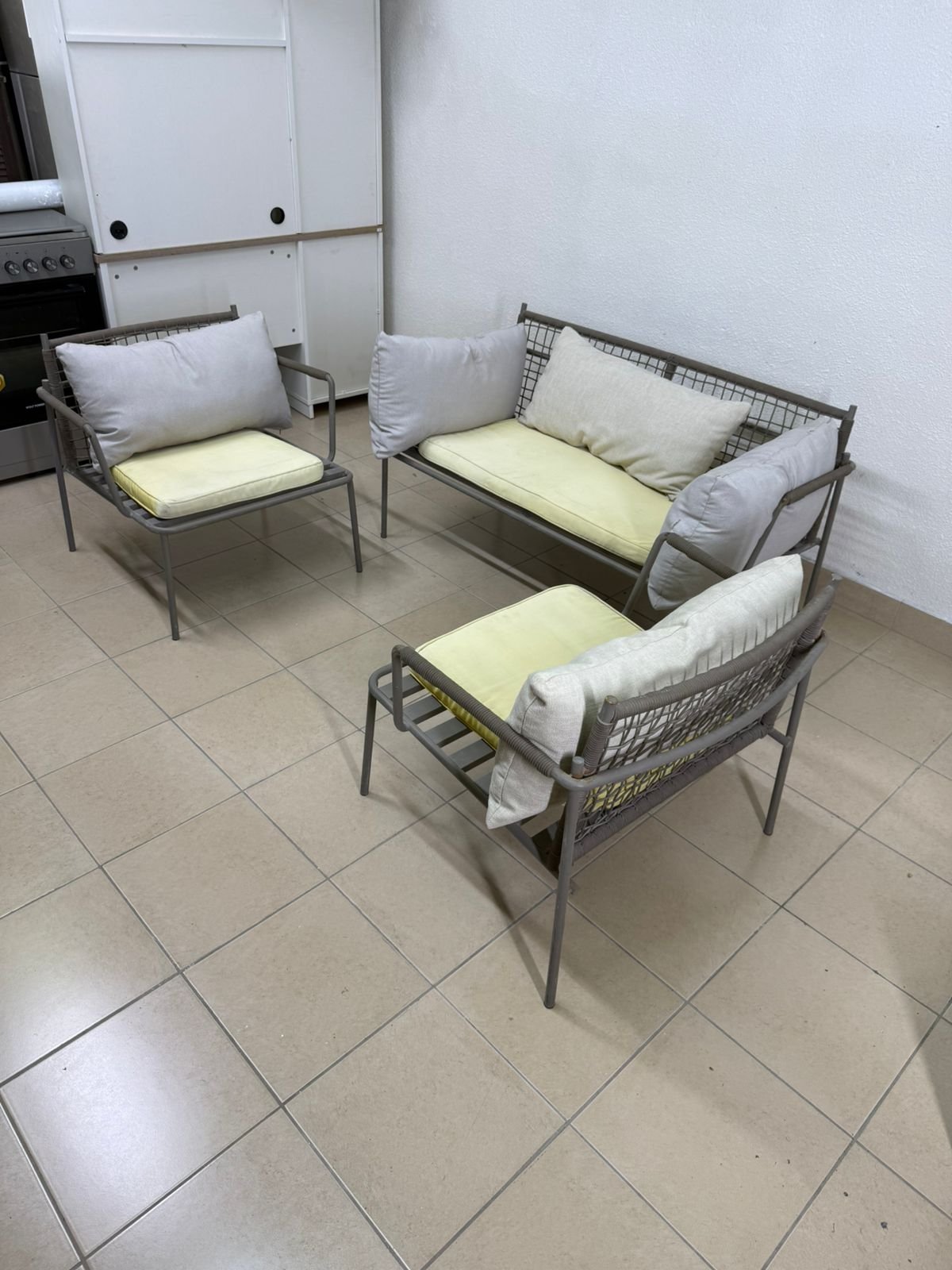 Outdoor furniture with modern touches consisting of a double sofa and two armchairs - Image 8