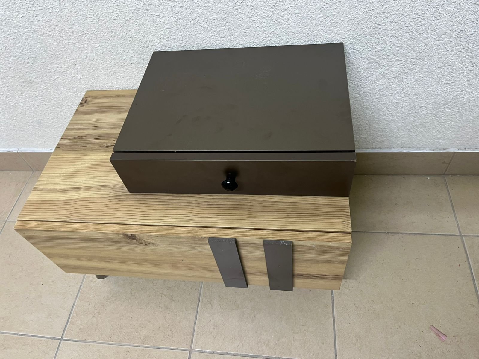 bedside table - Image 3