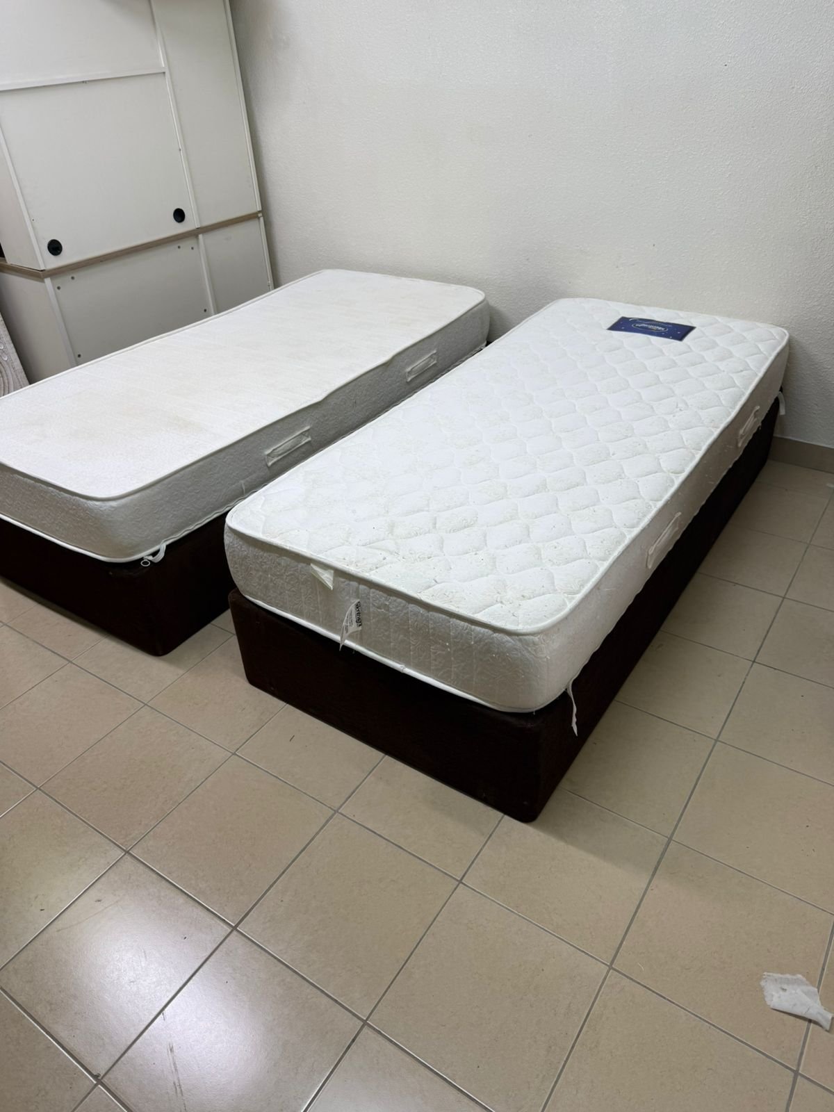 Two single beds with mattresses - Image 4