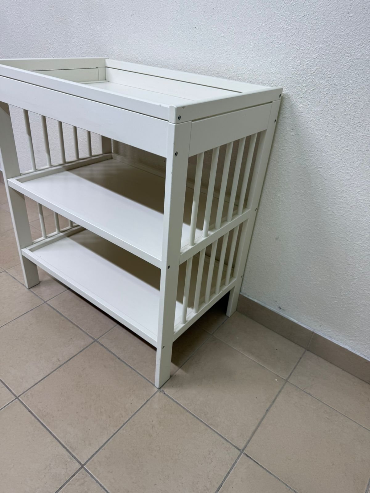 IKEA changing table in white - Image 11