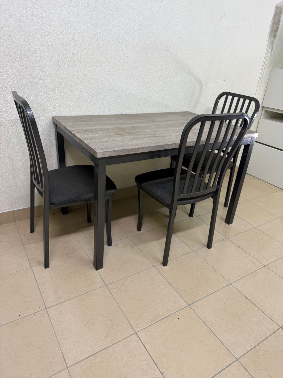 Dining table with 3 chairs - Image 3