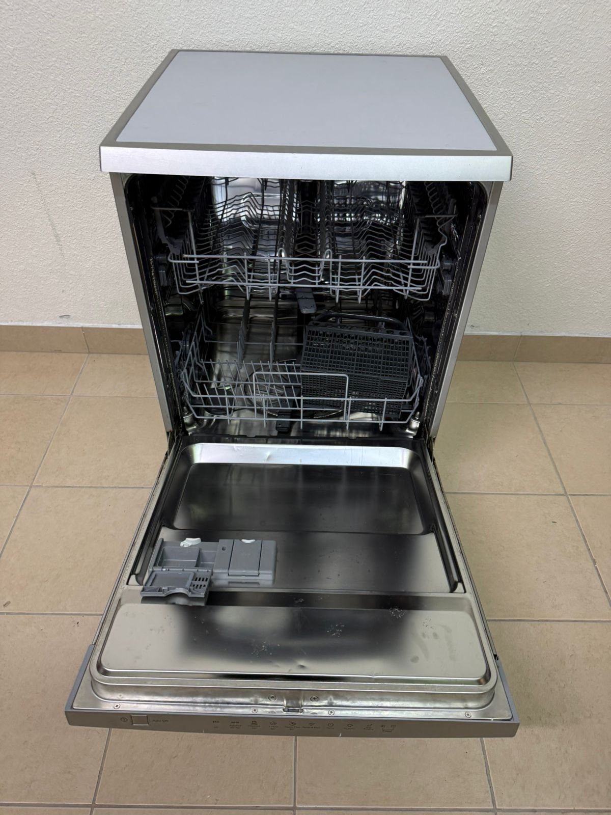 Electrolux brand dishwasher - Image 15