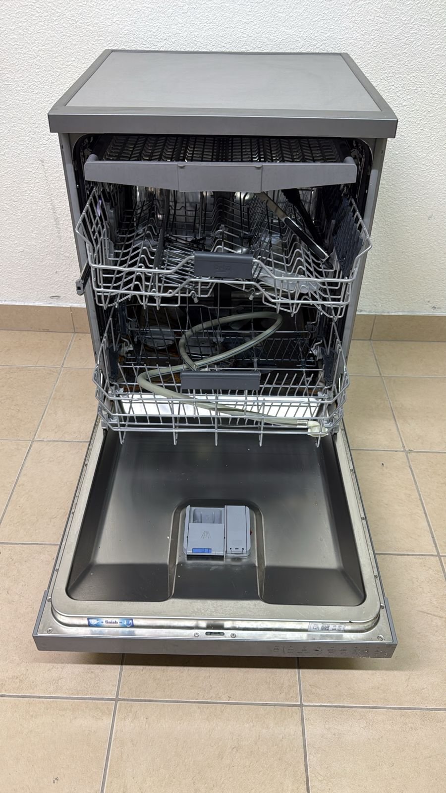 Electrolux brand dishwasher - Image 18