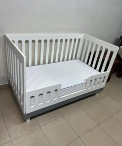 Juniors white convertible crib