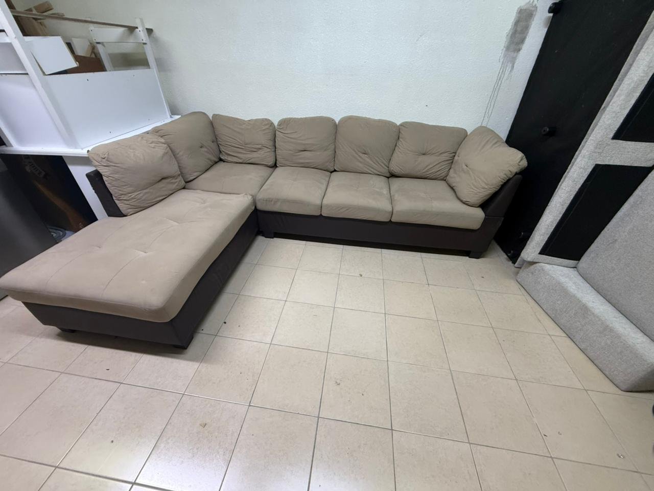 Beige and brown fabric sofa, intricate corner design - Image 9