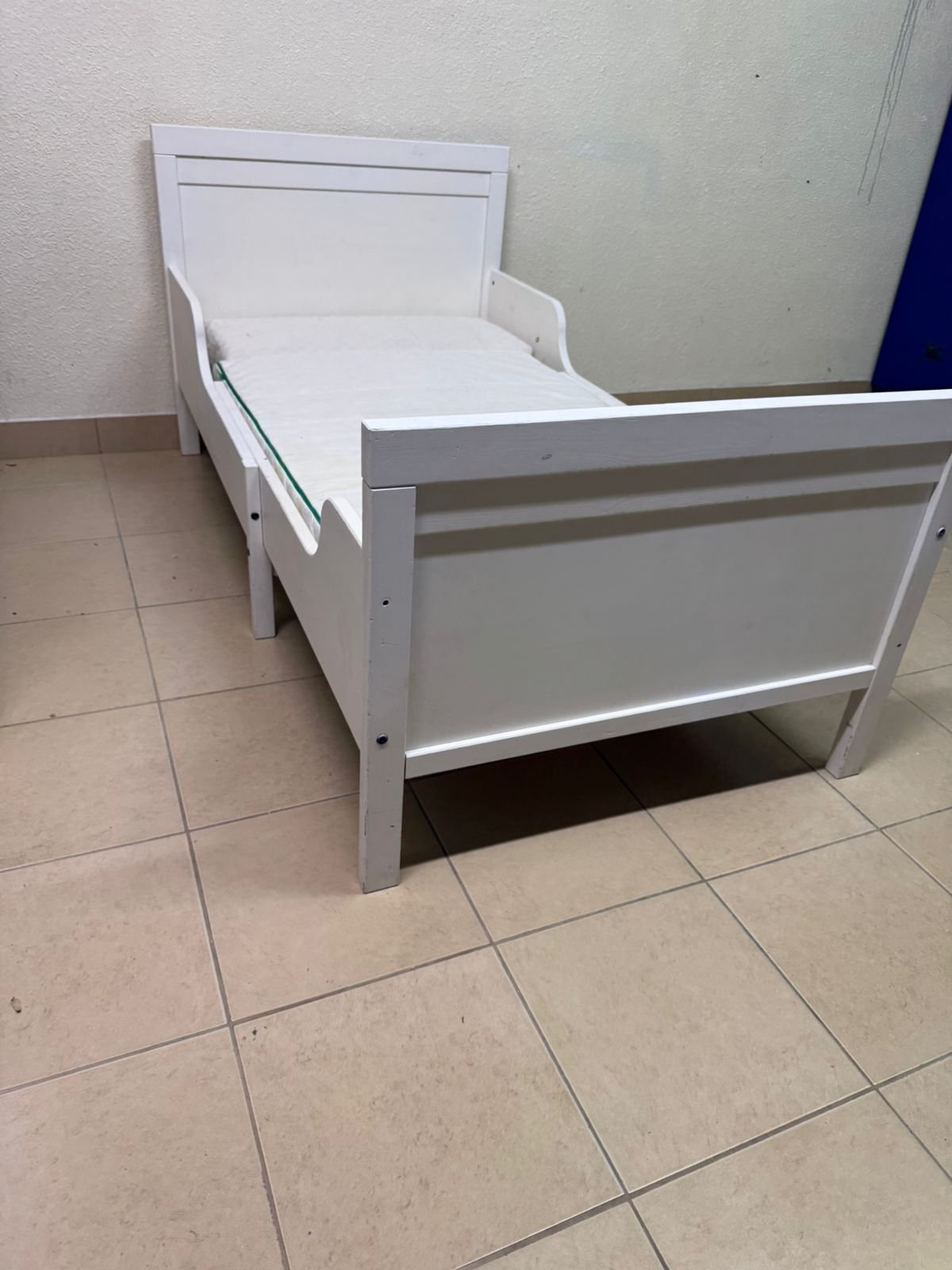 Children's bed for ages 5 to 15 - Image 4
