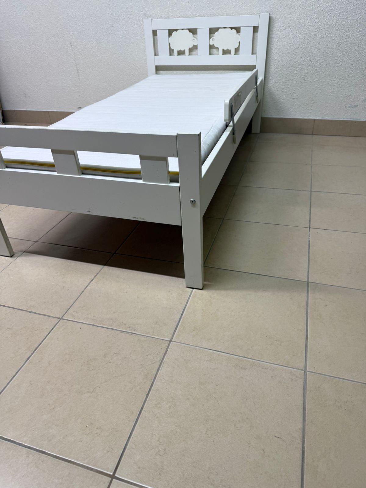 Children's bed for ages 5 to 15 - Image 13