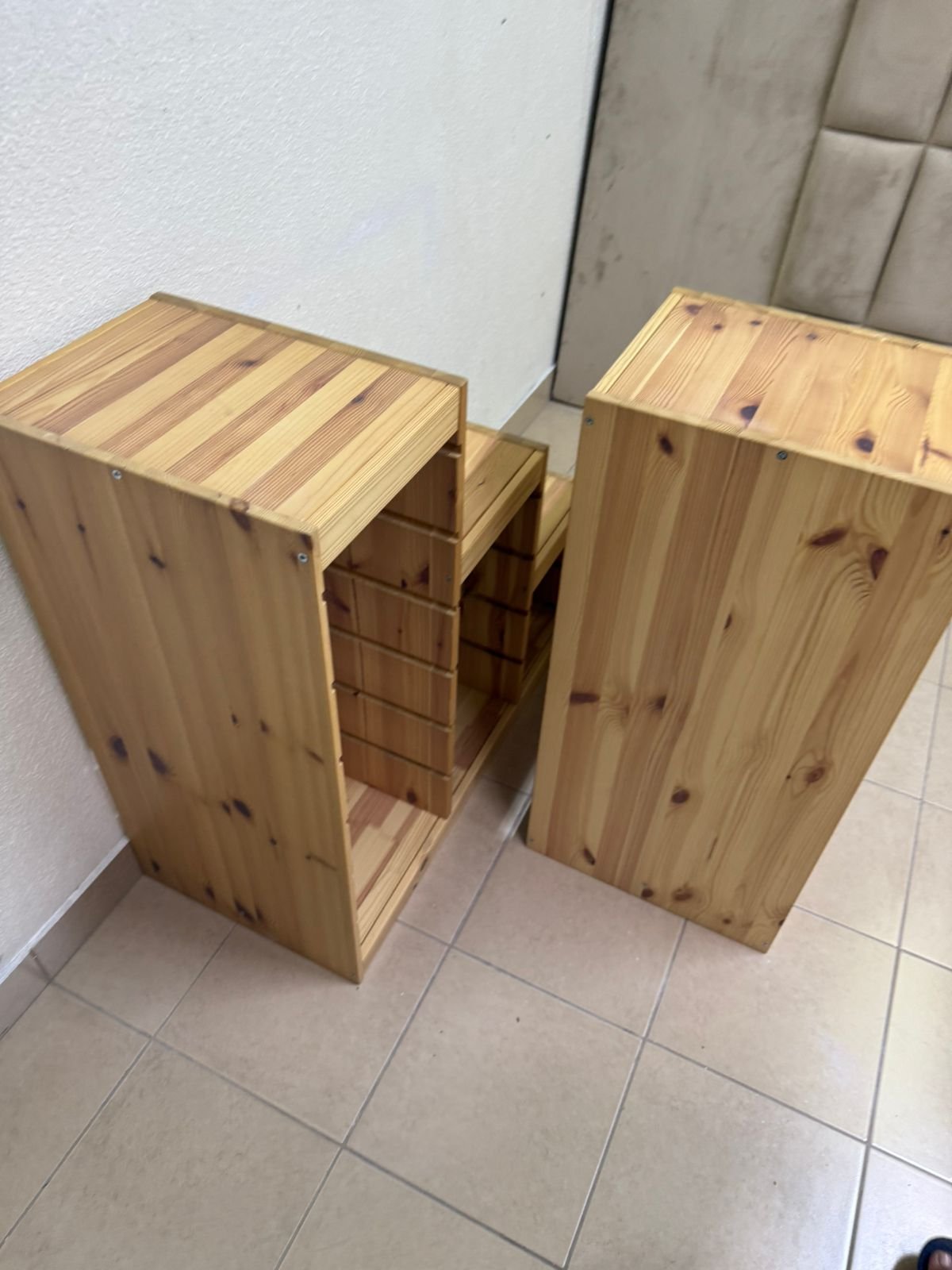 This wooden frame from IKEA is part of the TROFAST storage series and features a stepped design made of pine wood. - Image 7