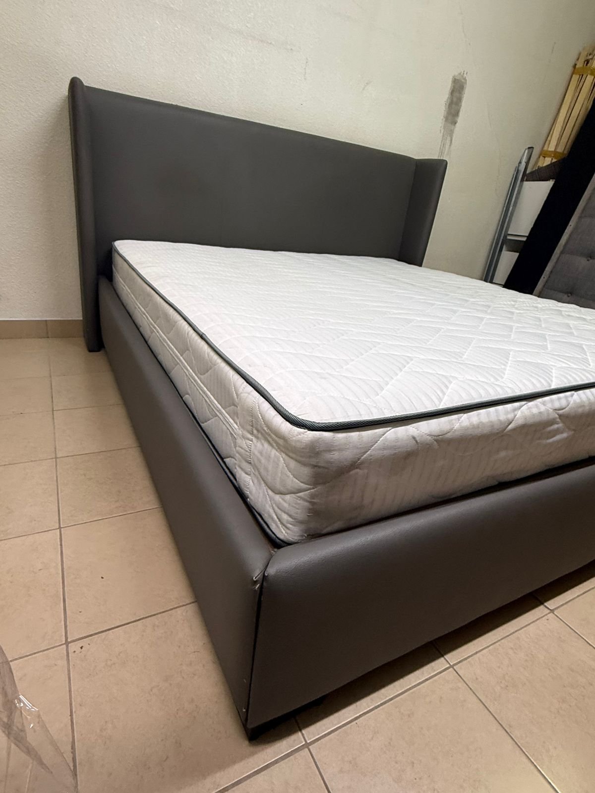 Bed with mattress from The One - Image 8
