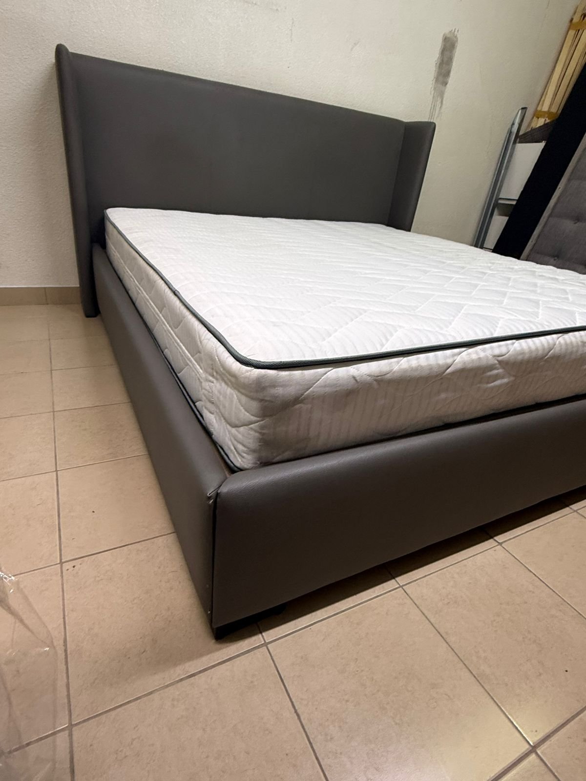 Bed with mattress from The One - Image 16