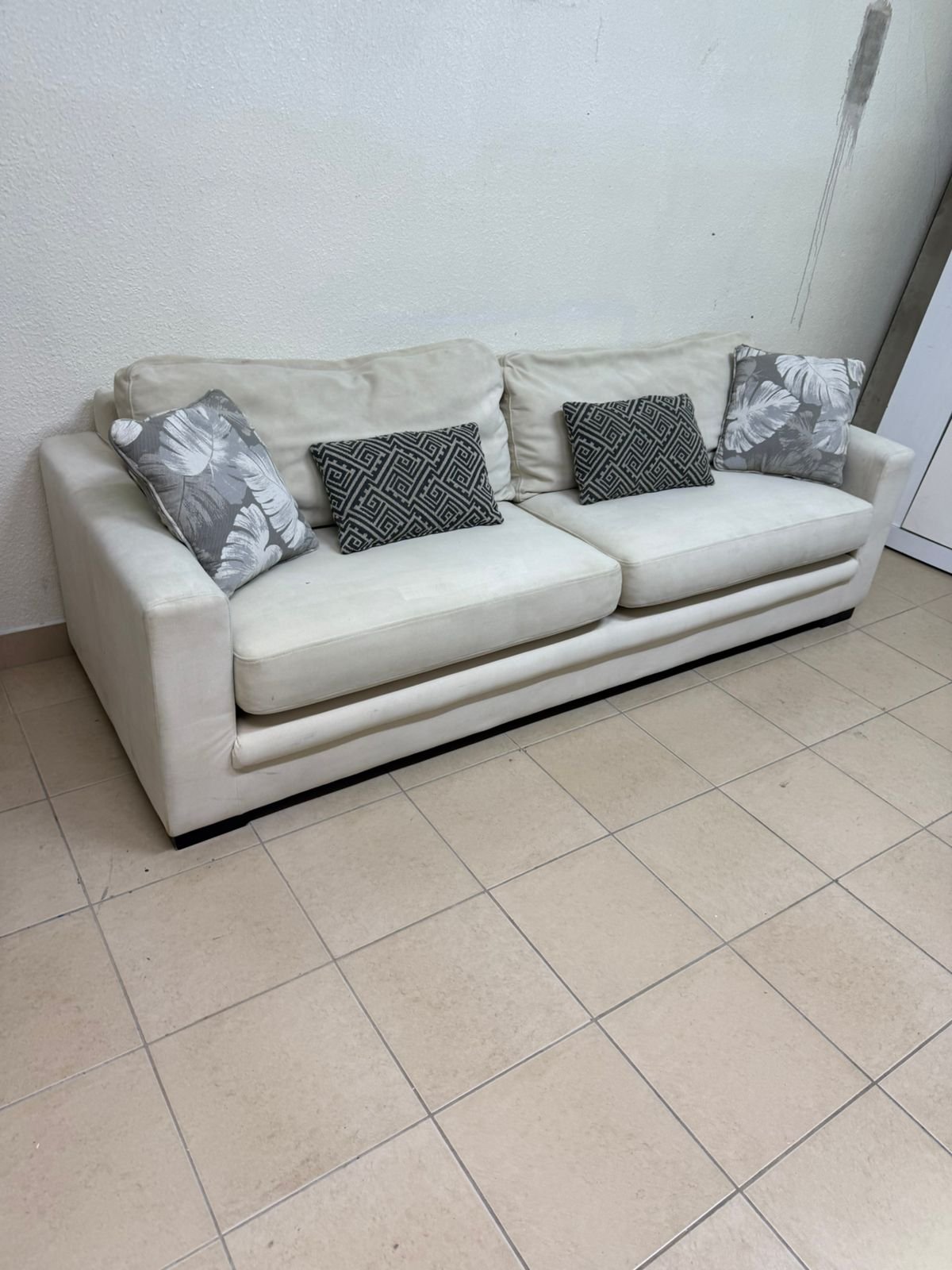 Home Centre 3-seater sofa - Image 10