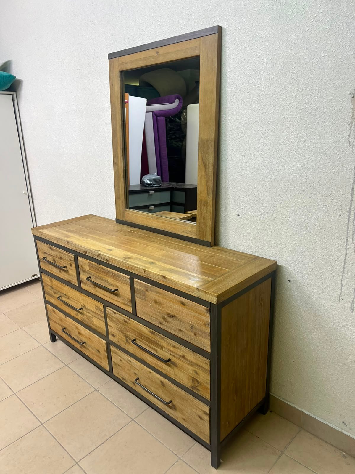 Homes r Us dressing table with 7 drawers and mirror, - Image 4