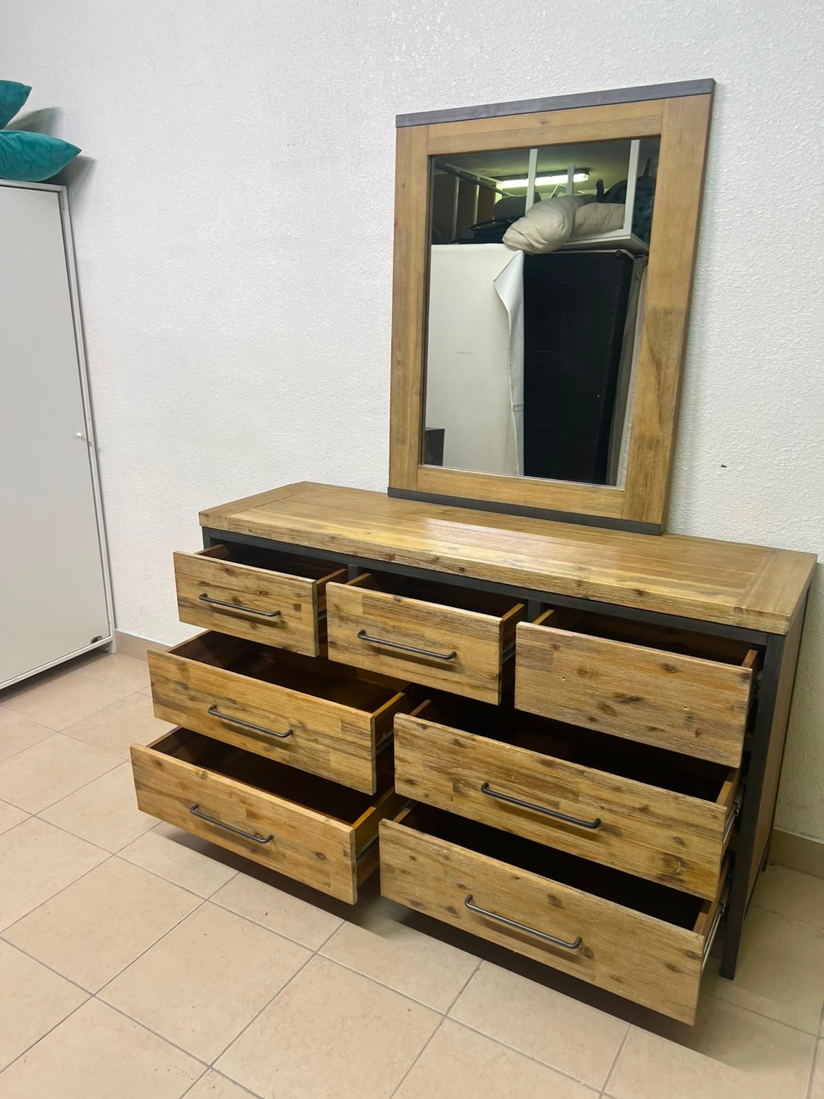 Homes r Us dressing table with 7 drawers and mirror, - Image 6