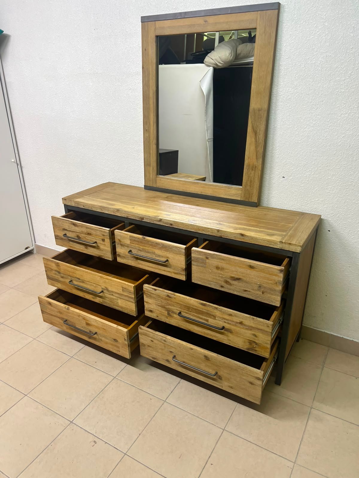 Homes r Us dressing table with 7 drawers and mirror, - Image 12