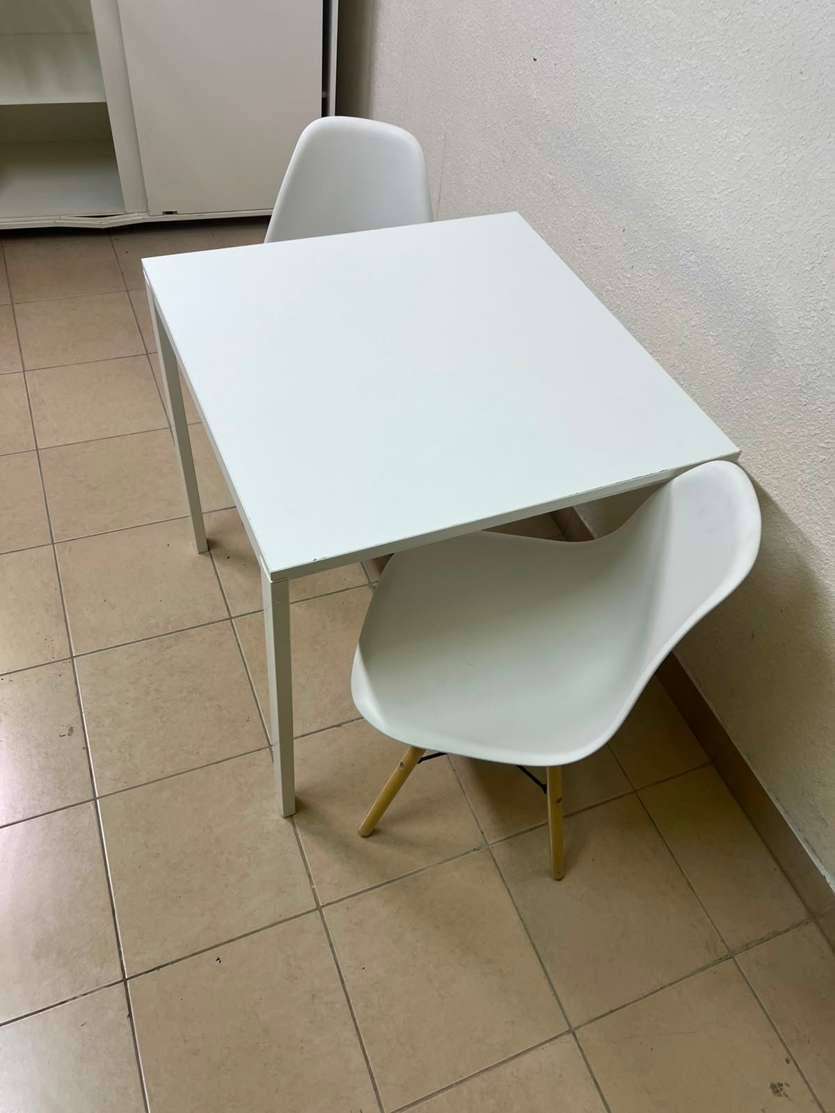 Dining table with two chairs for adults - Image 5