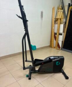 The machine is the Domyos Cross Trainer EL 120 from Decathlon, designed for beginners to help burn calories and tone.