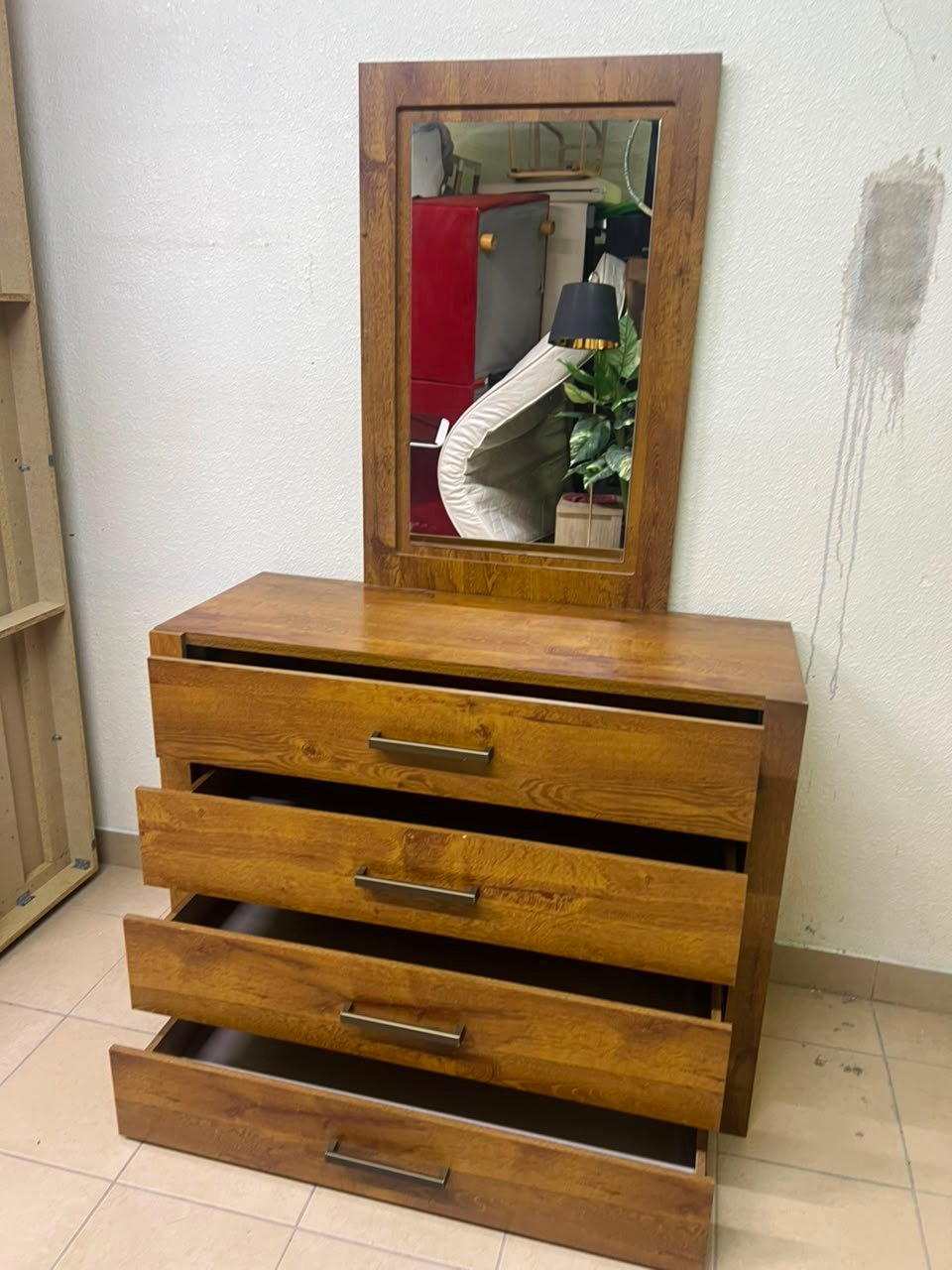 Pan Home dressing table - Image 13