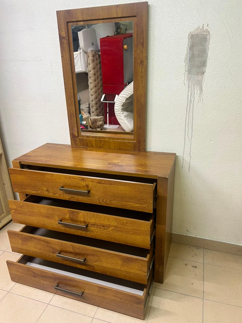 Pan Home dressing table - Image 5