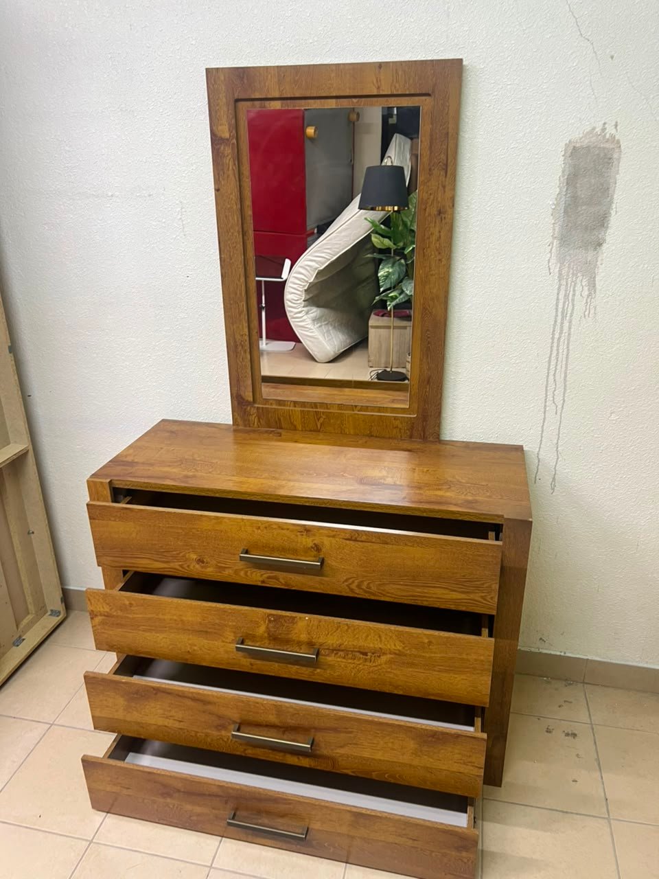 Pan Home dressing table - Image 11