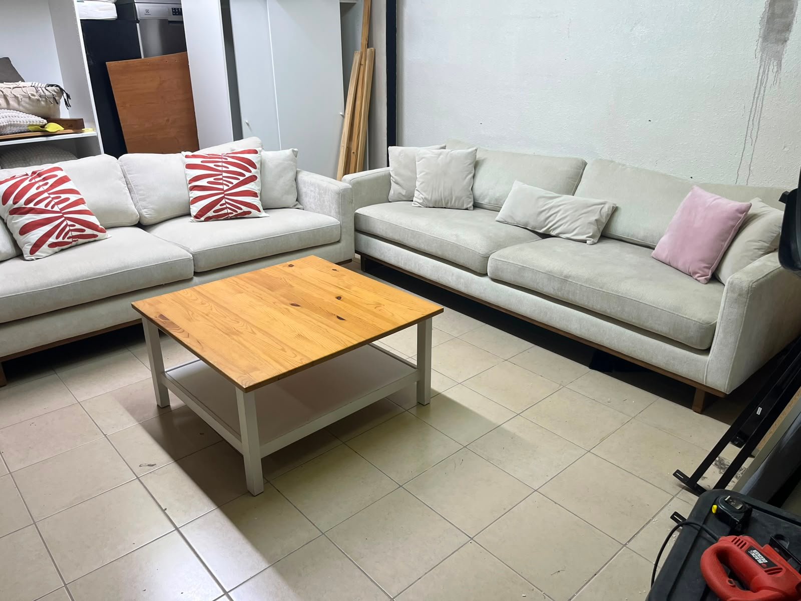 Home Centre 5-seater sofa with coffee table - Image 2
