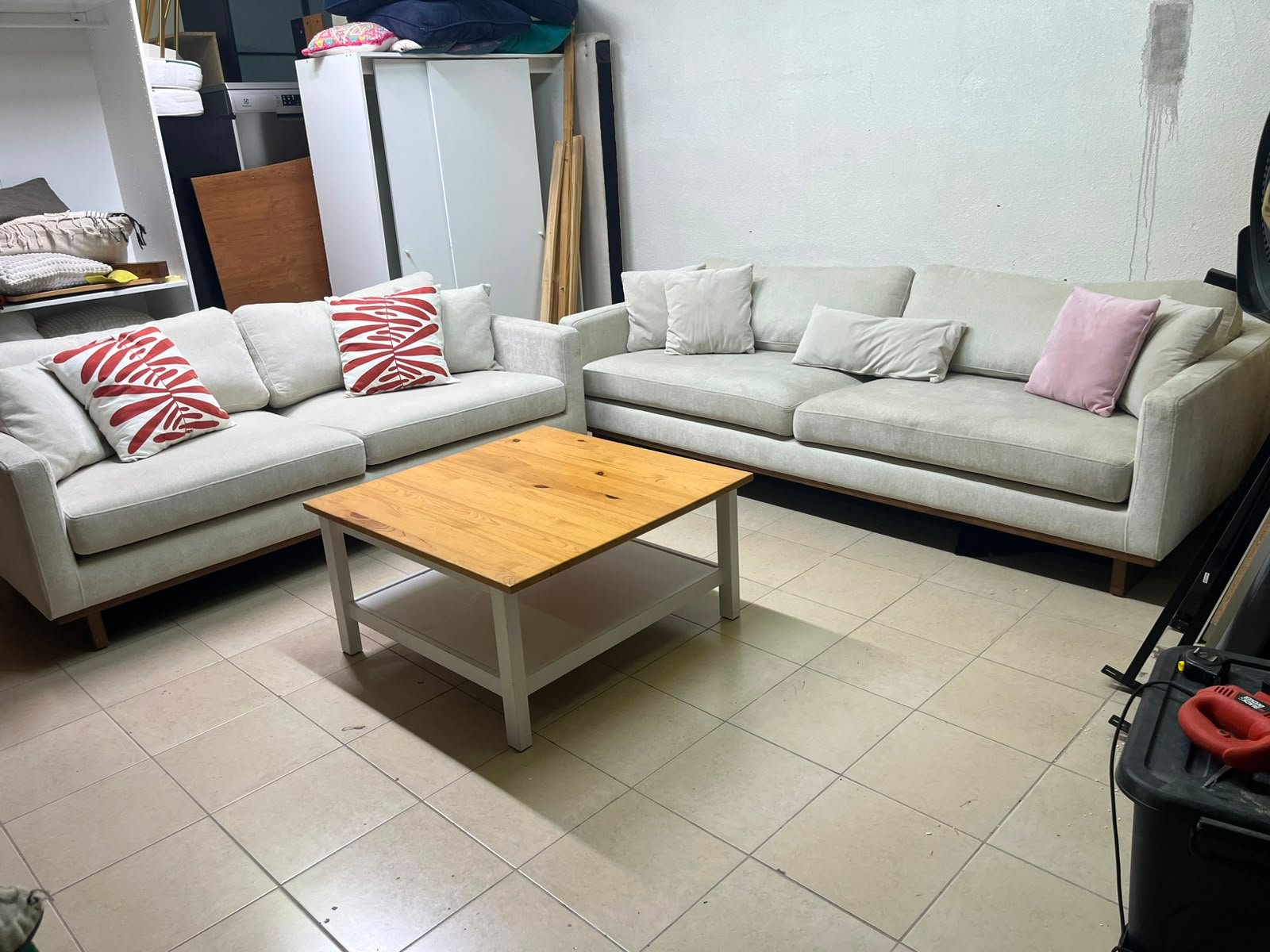 Home Centre 5-seater sofa with coffee table
